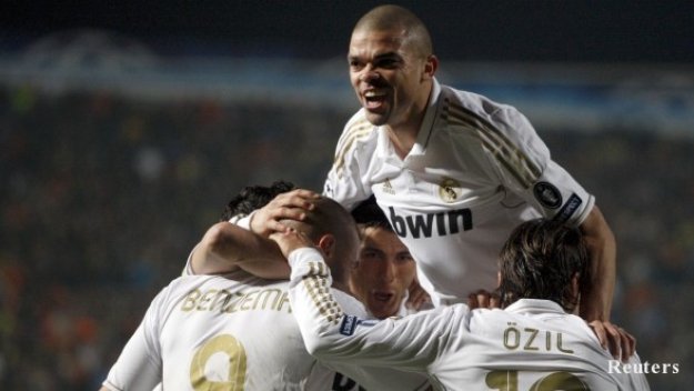 Реал печели толкова убедително навън в Европа след 27 години