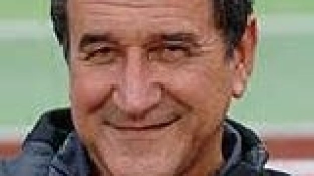 Перейра може да поеме ЮАР