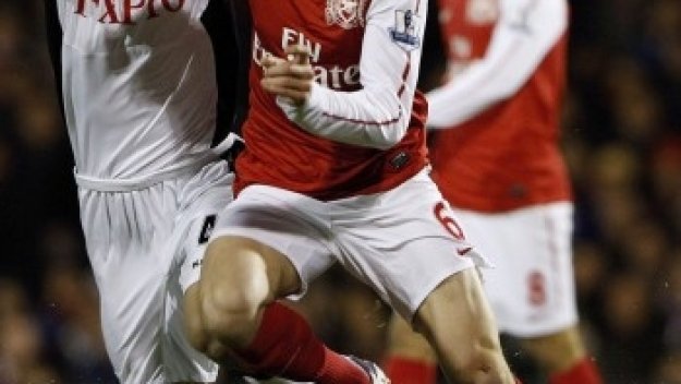 Арсенал предлага нов договор на Косиелни