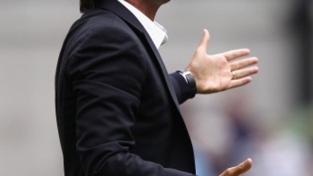 Томас Сьоренсен все по-близо до Манчестър Сити