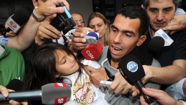 Берлускони отрязал Тевес