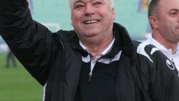 Зума: Коко Динев слага в джобче Батков и Гришата