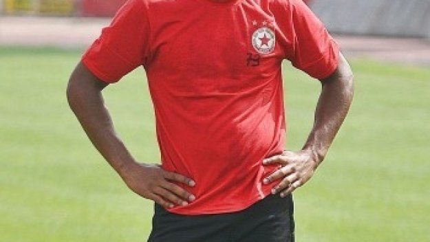 Турци искат да вземат Грегъри Нелсън под наем