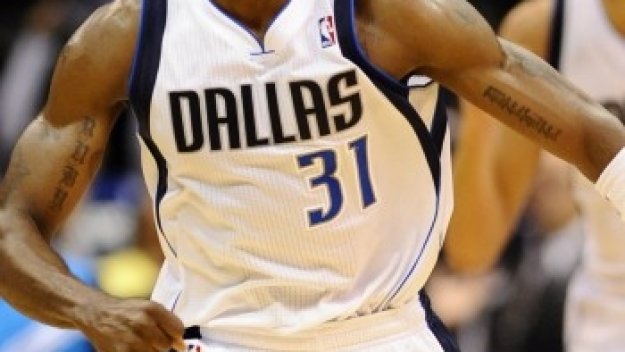 Далас спря победния ход на Сан Антонио