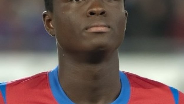 Челси с интерес към ганайски национал