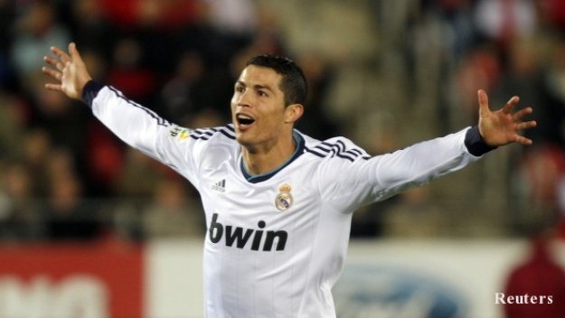 ПСЖ вади 100 милиона за Роналдо