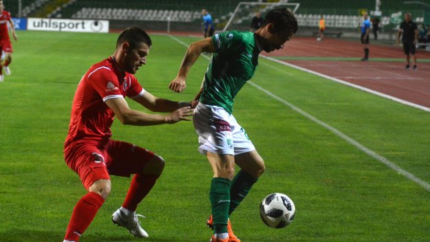 Берое съсипа Ботев Враца с 4:0