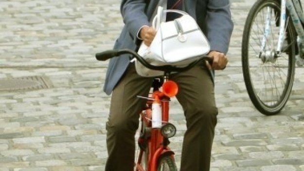 Ливърпул избира между Кройф и Ван Гаал за заместник на Комоли