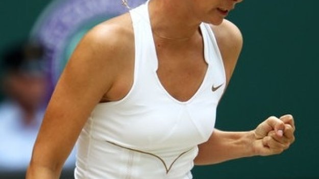 Шарапова сломи Хантухова на старта в Станфорд