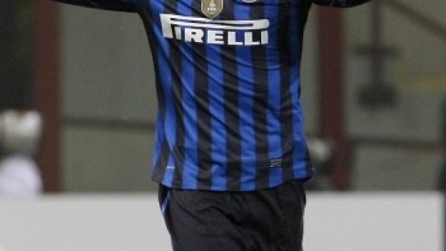 Диего Милито не отрече, че един ден ще се завърне в Дженоа