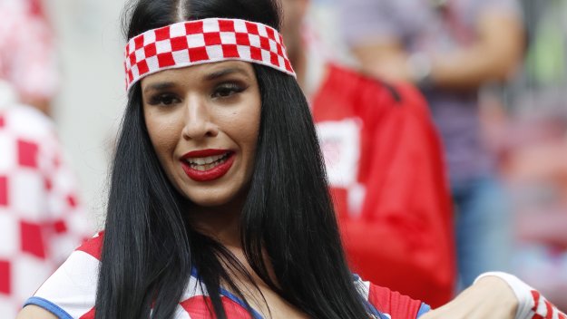 Мачовете от Евро 2020 по телевизията днес, 22 юни