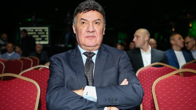 Подигравка с Боби Михайлов: Нова песен иронизира БФС + ВИДЕО