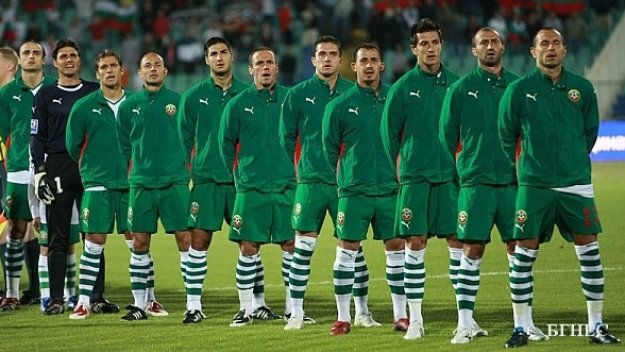 Адидас и Найк отрязаха &quot;трикольорите&quot;