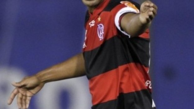 Роналдиньо пиян на тренировка