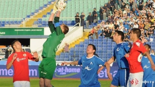 БНТ ще предава пряко ЦСКА - Локо София и Литекс - Левски