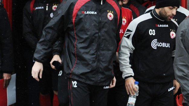 Стойчо се вайка за Камбура