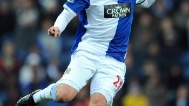 Фил Джоунс минава медицински прегледи в Юнайтед