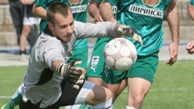 &quot;Орлетата&quot; клъвнаха Локо (Сф) - 2:1