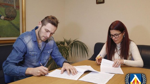 Първо в Gol.bg: Ужас на "Герена"! Левски остава без нов играч заради мафията