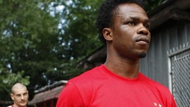 В ЦСКА вдигнаха мерника на контузения Уилям Тиеро