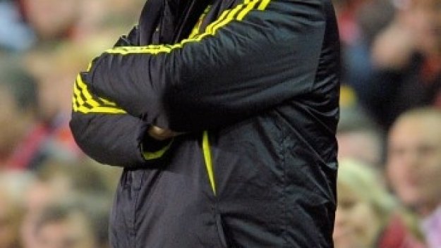 Кени Далглиш: Ще действаме разумно по време на трансферния прозорец