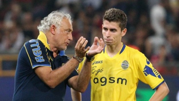 Ливърпул си хареса звезда на Верона