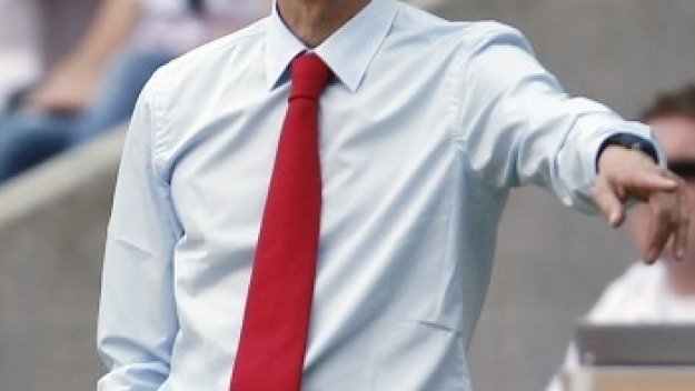 Венгер: Продадохме Сонг, защото си имаме други халфове