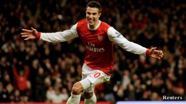 Арсенал позлатява Ван Перси ако преподпише