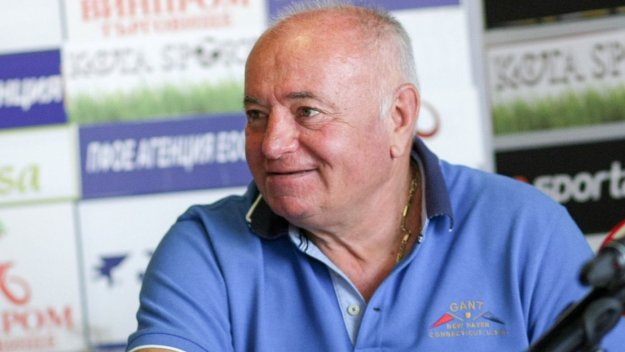Чавдар Цветков пак ще помага на Локо