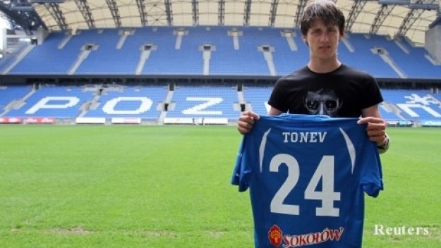 Тонев и Лех гледат към титлата след успех над Полония Варшава