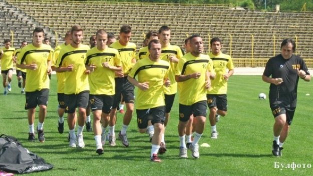 Ботев пуска близо 17 хиляди билета за реванша с Астана