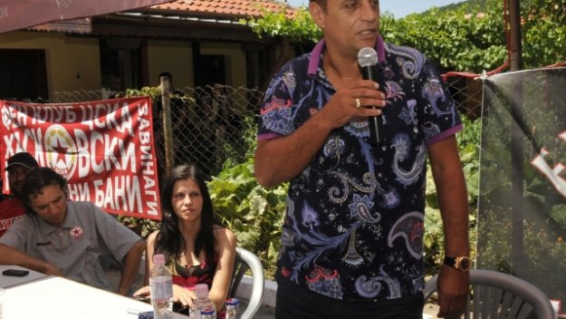 Стойне Манолов: ЦСКА бие Левски под път и над път