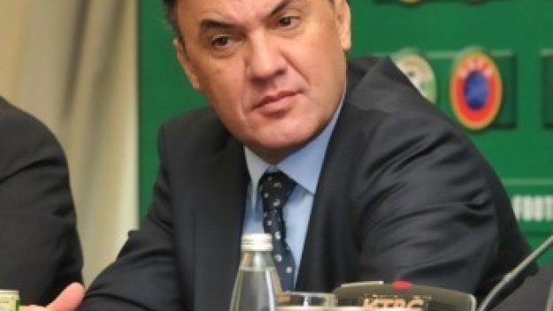 Боби Михайлов: Батков също е част от кочината