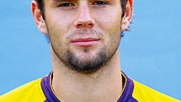 Шарльороа обяви оферта от ЦСКА към Елведин Джинич, армейците не знаят