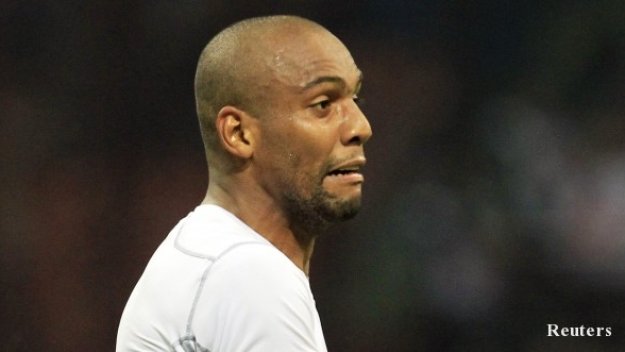 ПСЖ готви оферта за Майкон