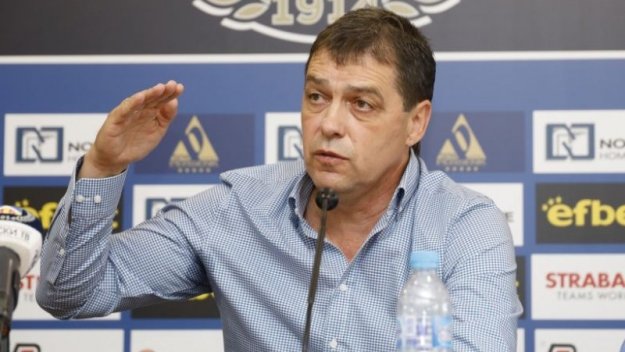 Голям удар за Левски, отборът остава без трима от своите за "Вечното дерби"