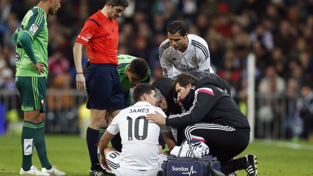 Хамес май ще е аут до края на годината