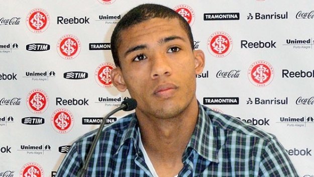 Интер взе 20-годишен бразилски защитник