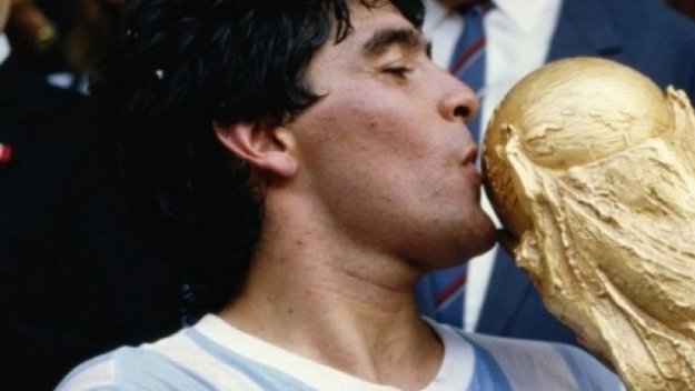 Мондиал 1986: Марадона изведе Аржентина до футболния връх