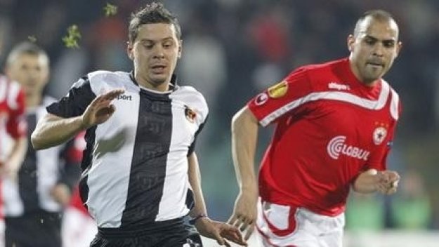 Китайци ухажват бек на Локо (Пд)