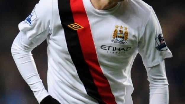 Адам Джонсън се завръща в игра по-рано от очакваното