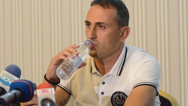 Петев: Съжалявам, че не водя Лудогорец