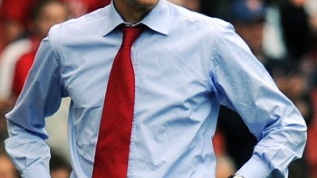 Венгер недоволен от съдията