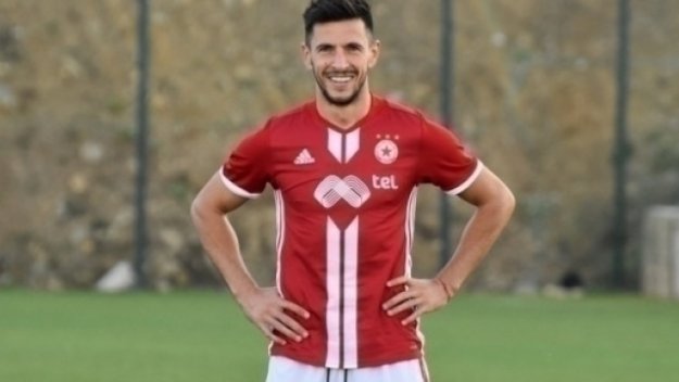 Сензационен обрат: Манолев няма да играе за Левски, подписва с Лудогорец