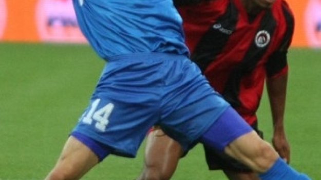 Близнака на Левски се контузи