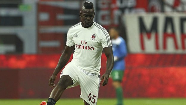 Балотели се разминава със санкция