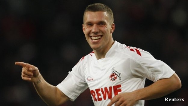 Лукас Подолски: Първенствата на Азербайджан и Македония са интересни