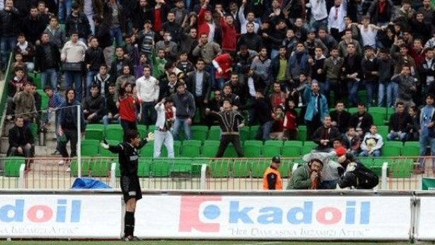 Иванков не пусна гол на Коня, Бурса обаче се издъни