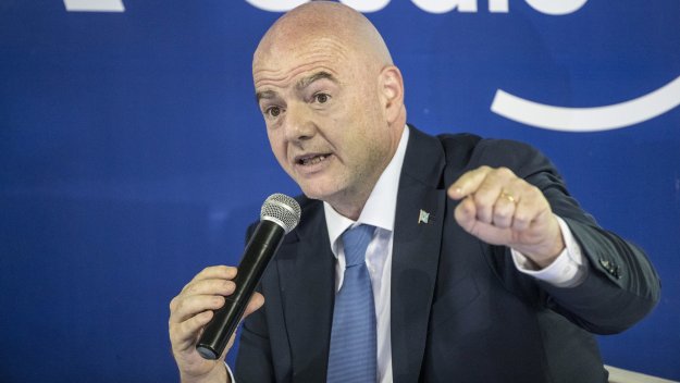 Инфантино е притеснен от насилието в Аржентина