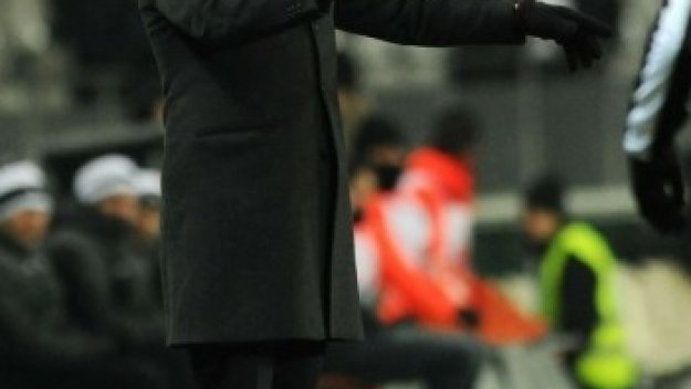 Манчестър Сити със сериозни мераци към Ван Дер Вил